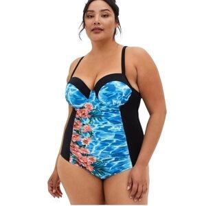 Torrid One Piece Swim Suit Size 3X D/DD Water Floral